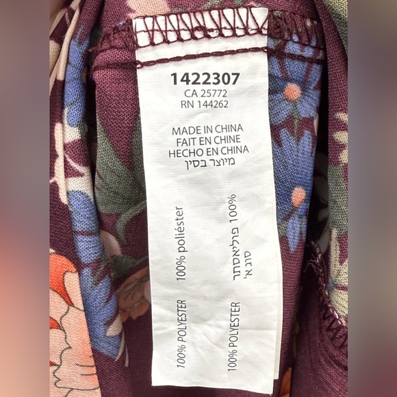 Black Tape size XL Women’s Burgundy Floral Short Sleeve V-neck Dress - Picture 5 of 8